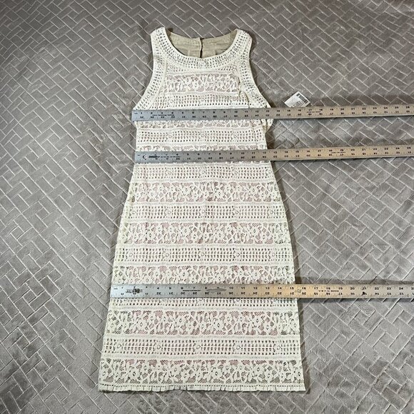 Kimchi Blue Size Small Short Mini Dress Cream White Lace Body Con Heart Buttons - Picture 7 of 9